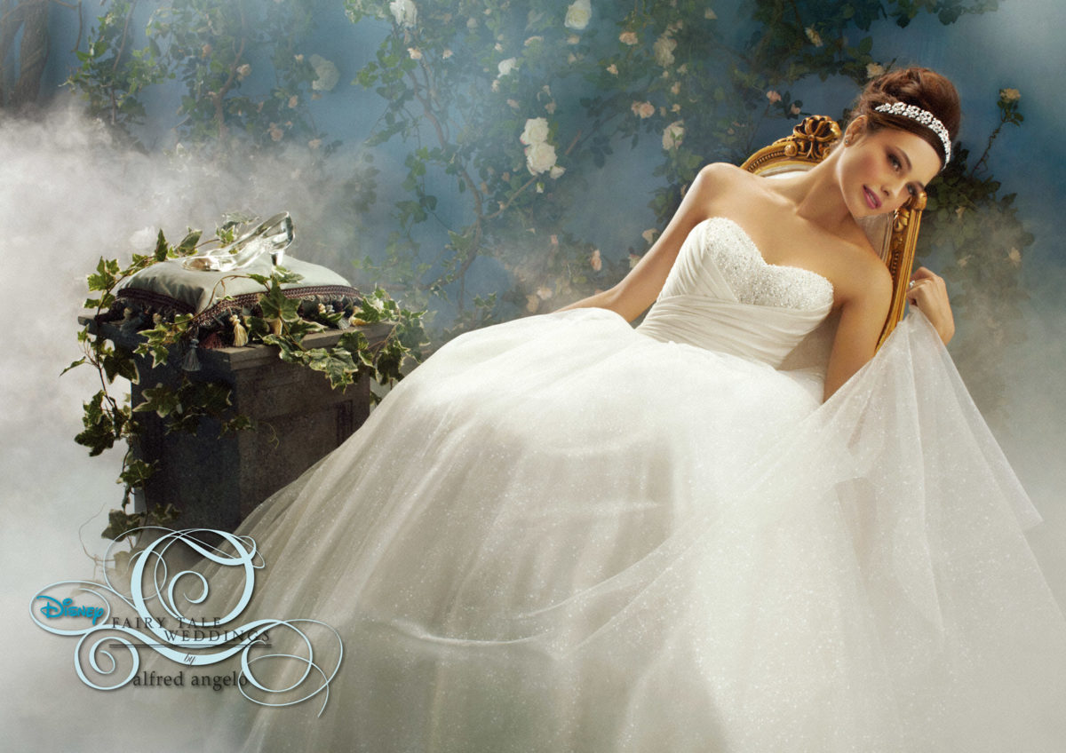No.8637 Disney's FAIRY TALE WEDDINGS by alfred angelo | 貸衣装